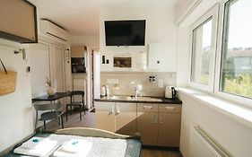 Seaside Studio Apartment The Red Fish